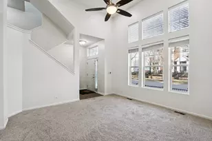 426 Plaza Pl, Aurora, IL 60504 - Photo 2