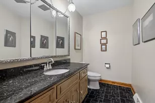 2S501 Seneca Dr, Wheaton, IL 60189 - Photo 12