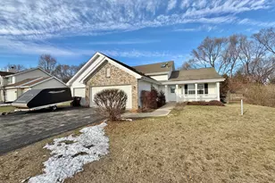 1965 Broadmoor Rd, Rockton, IL 61072 - Photo 2