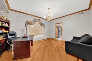 10745 Lockwood Ave, Oak Lawn, IL 60453 - Photo 10