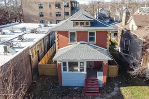 841 S Taylor Ave, Oak Park, IL 60304 - Photo 1