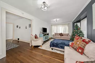 6514 Sinclair Ave, Berwyn, IL 60402 - Photo 4