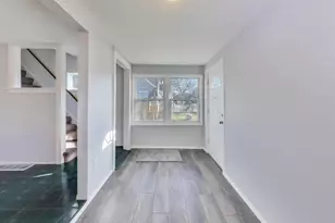 764 2nd Ave, Aurora, IL 60505 - Photo 12