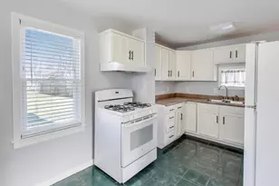 764 2nd Ave, Aurora, IL 60505 - Photo 8