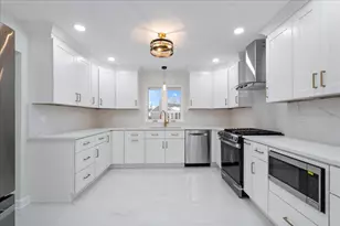 7241 N McVicker Ave, Chicago, IL 60646 - Photo 12