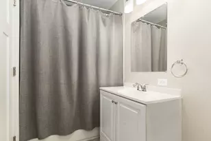 1906 N Summit St, Wheaton, IL 60187 - Photo 20