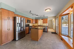 609 Deborah Ct, Schaumburg, IL 60193 - Photo 10