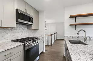 530 Ramblewood Ct, Lake Zurich, IL 60047 - Photo 10