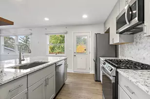 530 Ramblewood Ct, Lake Zurich, IL 60047 - Photo 8