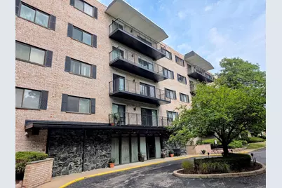 1S150 Spring Road #5B, Oakbrook Terrace, IL 60181 - Photo 1