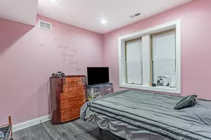 5330 W Drummond Pl, Chicago, IL 60639 - Photo 26