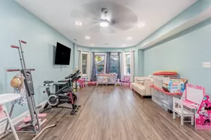 5330 W Drummond Pl, Chicago, IL 60639 - Photo 16