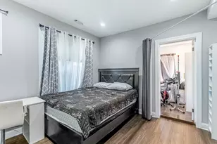 5330 W Drummond Pl, Chicago, IL 60639 - Photo 12