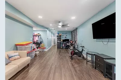 5330 W Drummond Place, Chicago, IL 60639 - Photo 18