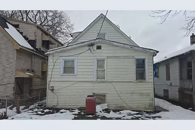 11236 S Stewart Avenue, Chicago, IL 60628 - Photo 4
