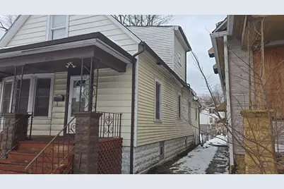 11236 S Stewart Avenue, Chicago, IL 60628 - Photo 2