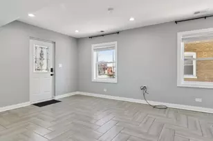 4208 Oak St, Bellwood, IL 60104 - Photo 6