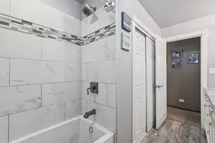 15201 Geoffrey Rd, Oak Forest, IL 60452 - Photo 14