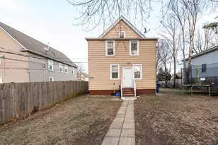 920 Adams St, Waukegan, IL 60085 - Photo 32