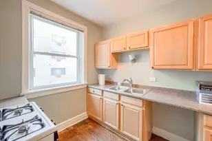 1337 W Lunt Ave, Chicago, IL 60626 - Photo 4