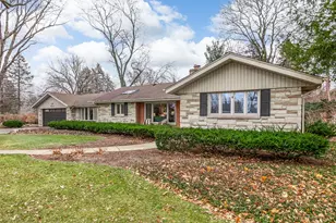 921 60th Pl, Downers Grove, IL 60516 - Photo 2