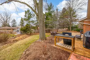 921 60th Pl, Downers Grove, IL 60516 - Photo 4