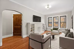 1501 W Cornelia Ave, Chicago, IL 60657 - Photo 2