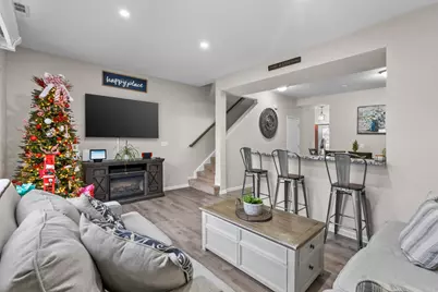 2232 Flagstone Lane, Carpentersville, IL 60110 - Photo 10