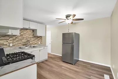 304 Dodson Drive S, Urbana, IL 61802 - Photo 10