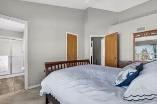 251 Arlington Ln, Grayslake, IL 60030 - Photo 10