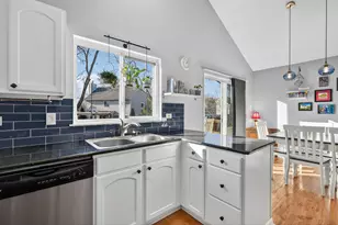 251 Arlington Ln, Grayslake, IL 60030 - Photo 8