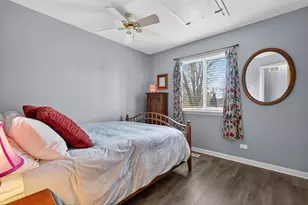 251 Arlington Ln, Grayslake, IL 60030 - Photo 12