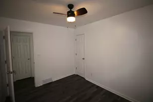 4193 Ardmore Ave, Rockford, IL 61102 - Photo 10