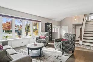 214 E Ivy Ln, Arlington Heights, IL 60004 - Photo 4