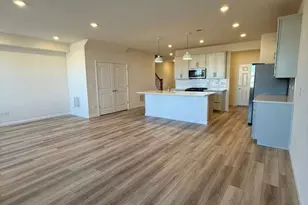 672 Switchgrass Wy, Bolingbrook, IL 60490 - Photo 6