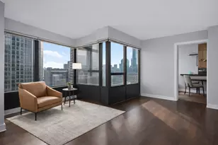 30 E Huron St, Chicago, IL 60611 - Photo 4