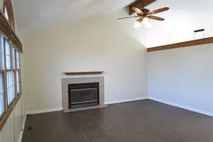 274 E 34th St, Steger, IL 60475 - Photo 4