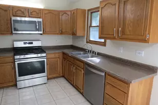 274 E 34th St, Steger, IL 60475 - Photo 10