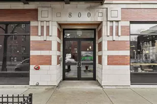 800 W Cornelia Ave, Chicago, IL 60657 - Photo 18