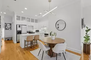 800 W Cornelia Ave, Chicago, IL 60657 - Photo 6