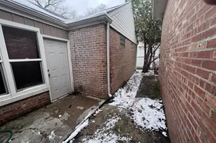 937 E 84th Pl, Chicago, IL 60619 - Photo 28