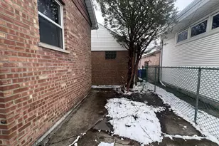 937 E 84th Pl, Chicago, IL 60619 - Photo 42