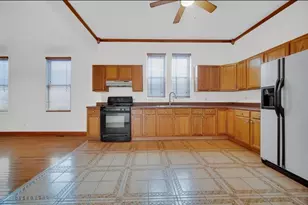 900 N Springfield Ave, Chicago, IL 60651 - Photo 10