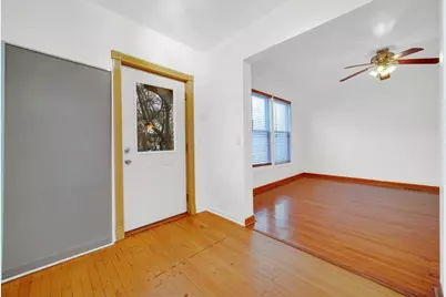 900 N Springfield Avenue, Chicago, IL 60651 - Photo 6