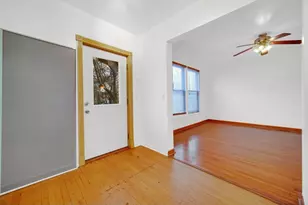 900 N Springfield Ave, Chicago, IL 60651 - Photo 6