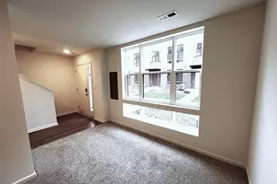 375 Summit Cir, Lombard, IL 60148 - Photo 10