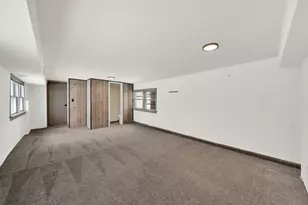 541 Charles St, Aurora, IL 60506 - Photo 22