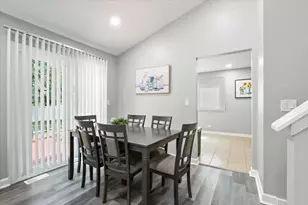 33W067 Bonnie St, Saint Charles, IL 60174 - Photo 4