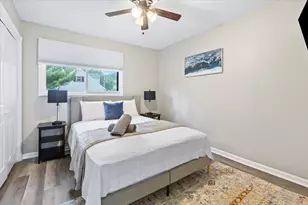 33W067 Bonnie St, Saint Charles, IL 60174 - Photo 8