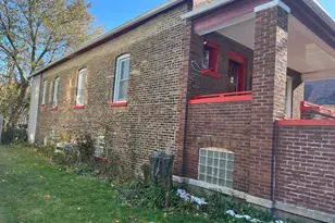 8647 S Saginaw Ave, Chicago, IL 60617 - Photo 2